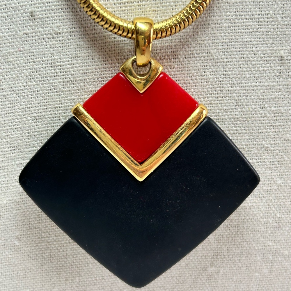 Vintage Trifari Statement Gold Red Black Pendant Necklace Gold Tone Snake Chain